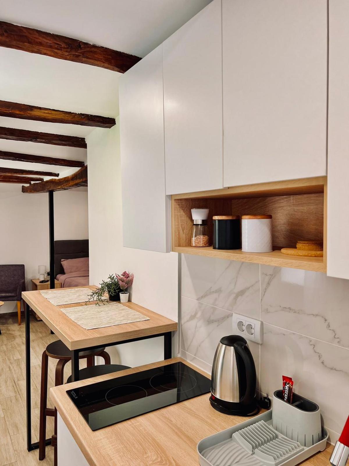 Stone House Central Belgrade Studio Belgrado Exterior foto